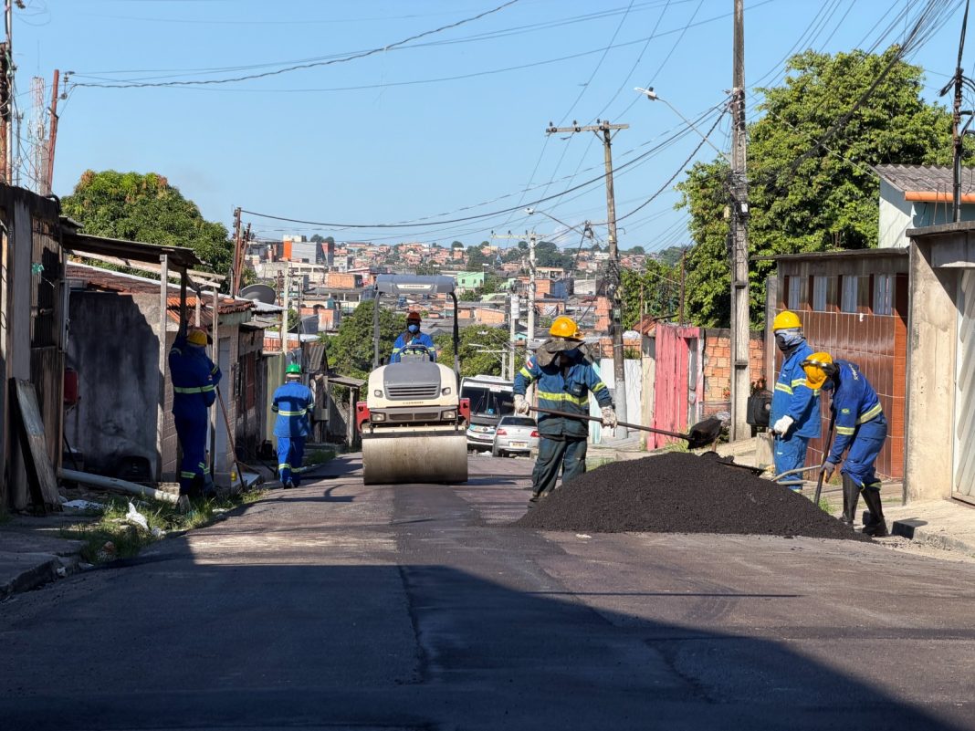 Mutirão da Águas de Manaus recupera ruas em mais de 50 bairros