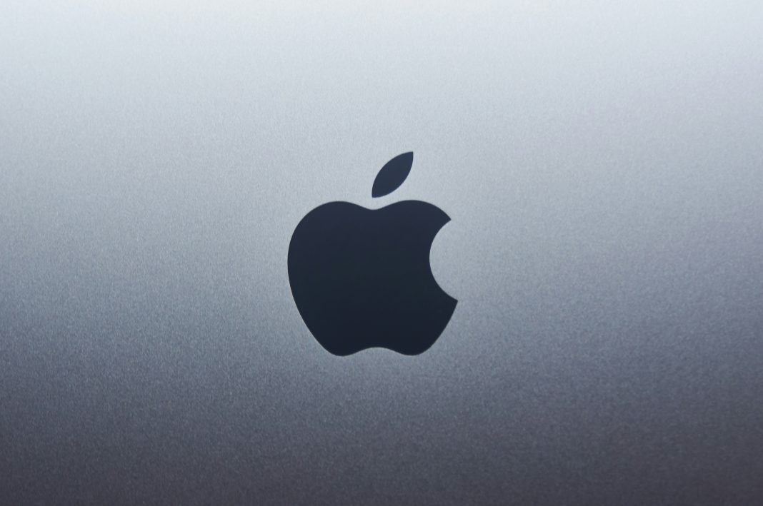 Apple fecha acordo de R$ 155 bilhões para fabricar chips nos EUA