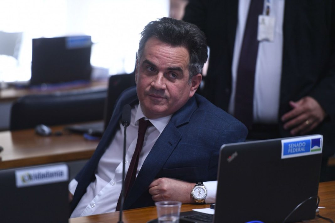 Fonte partidária relata desânimo em relação a Flávio