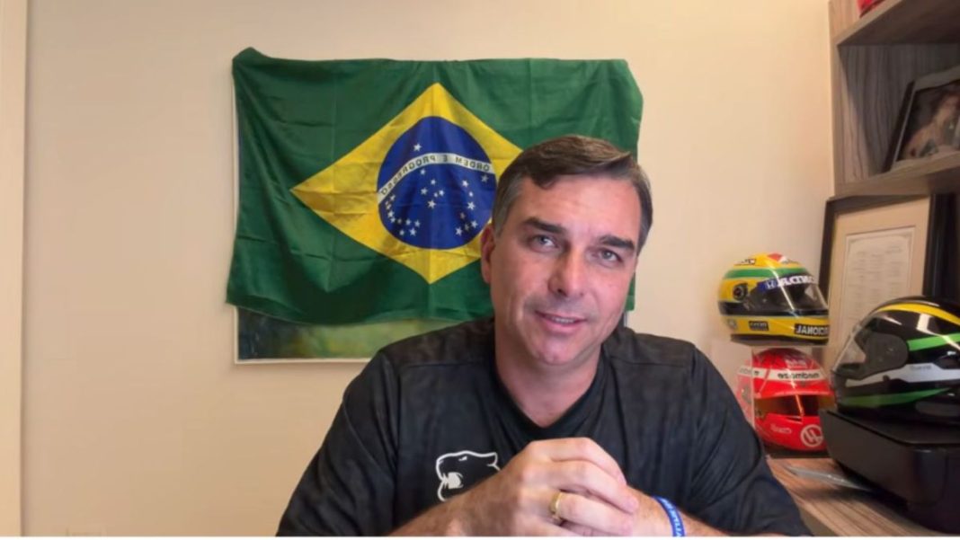 Senador afirma que estudo da lei não encontrou problema em vídeo de ex-presidente