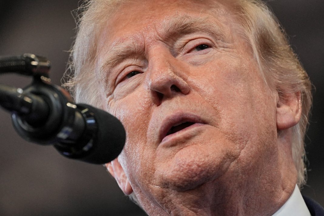 Ministro das relações exteriores do Irã diz que ‘Dia D econômico’ de Trump trará ‘mais derrota’ aos EUA