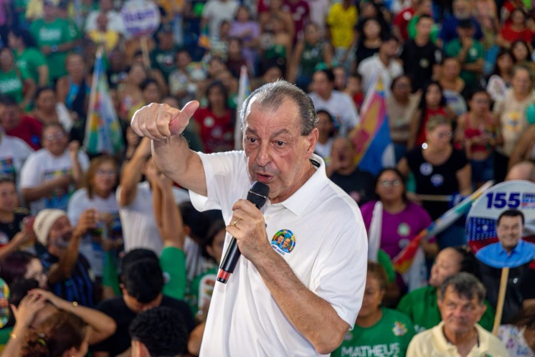 Omar defende rede de apoio a famílias vulneráveis com Programa Amazonas Forte Social