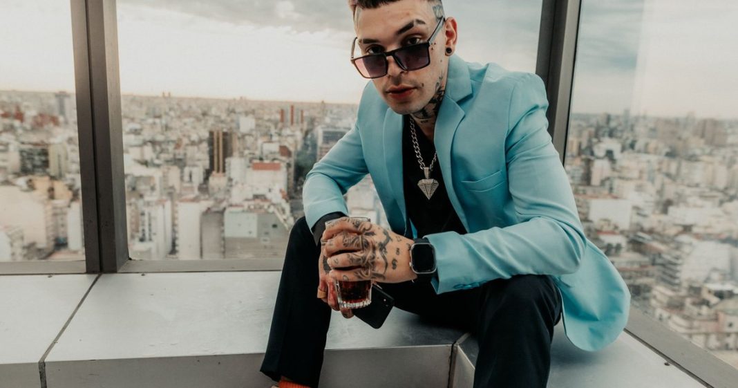 Influenciador Lito faz apelo em vídeo por tratamento experimental em 1ª aparição após diagnóstico Influenciador Lito faz apelo em vídeo por tratamento experimental em 1ª aparição após diagnóstico