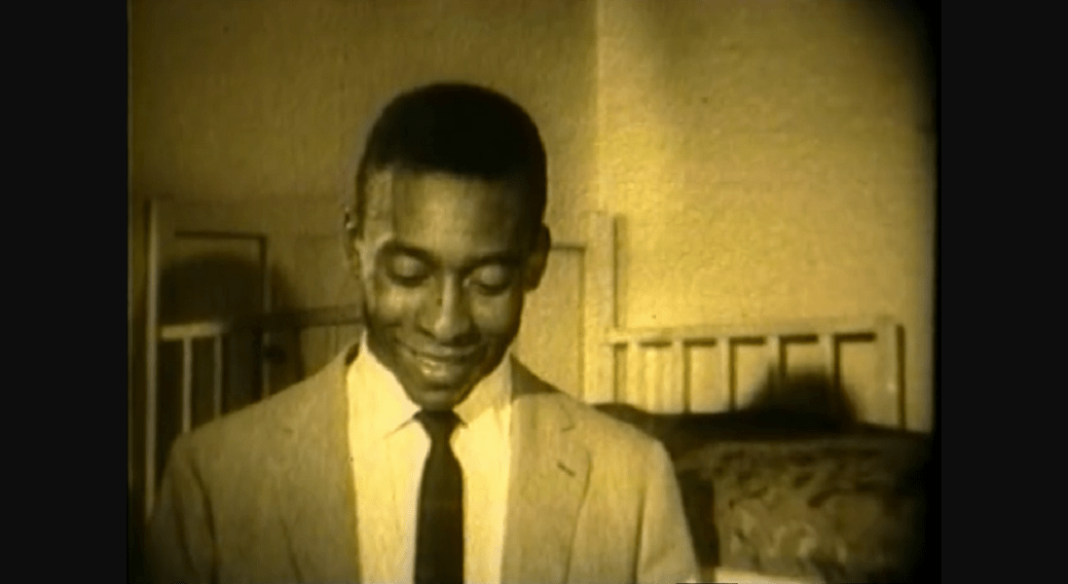 Livros e reportagens ignoram fatos pouco mencionados por Pelé