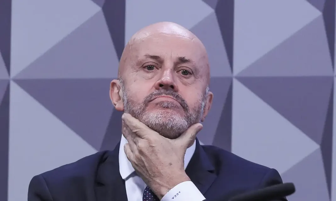 André Mendonça manda soltar filho do “Careca do INSS”
