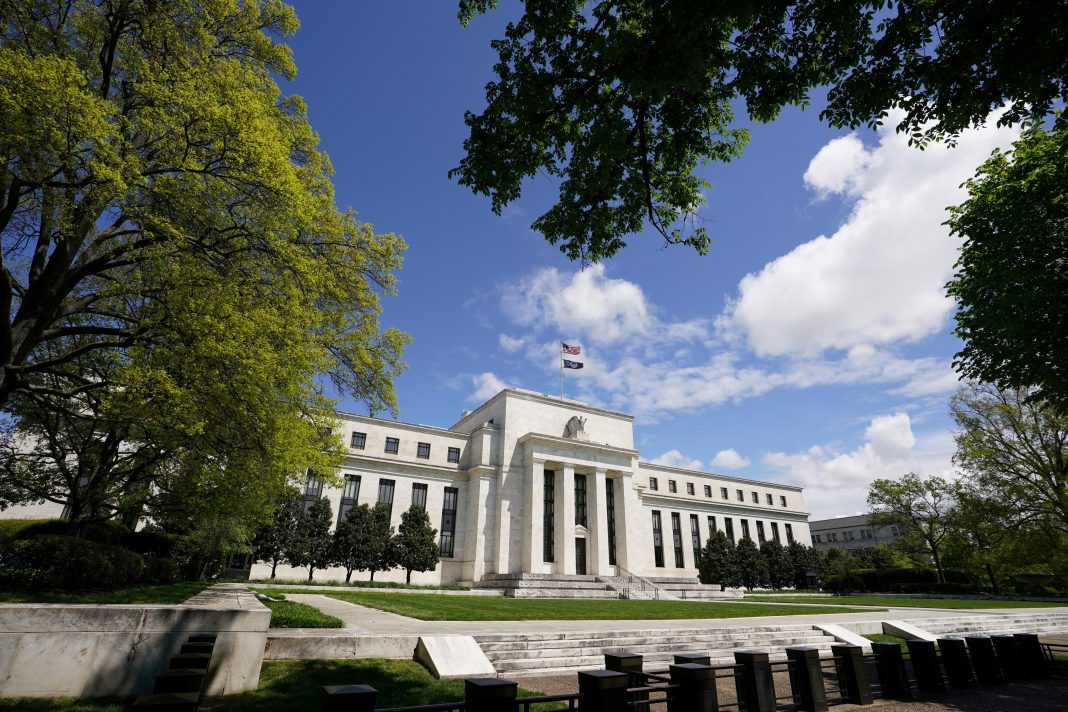 Fed eleva juros dos EUA pela 1ª vez em mais de 3 anos, para a faixa de 3,75% a 4% ao ano Fed eleva juros dos EUA pela 1ª vez em mais de 3 anos, para a faixa de 3,75% a 4% ao ano