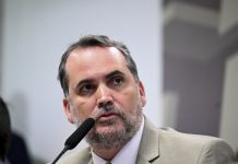 Governo encontra espaço fiscal de R$ 19,6 bilhões no orçamento; parte vai bancar reajuste do Bolsa Família, diz ministro
