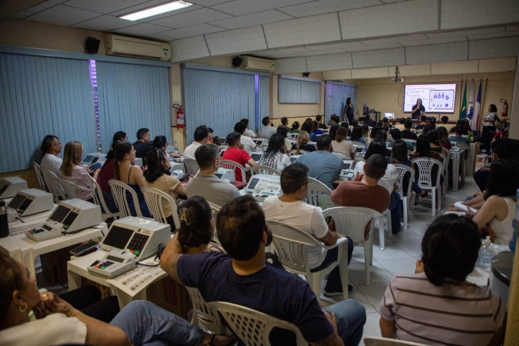 Treinamento prepara coordenadores de uma das maiores zonas eleitorais do Amazonas Treinamento prepara coordenadores de uma das maiores zonas eleitorais do Amazonas