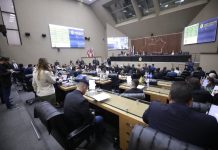 Interior:Aleam debate interrupções de energia e preços de passagens aéreas