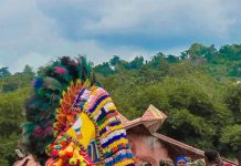 Ilé Àṣẹ Ayédùn celebra orixá Egungun em exposição fotográfica