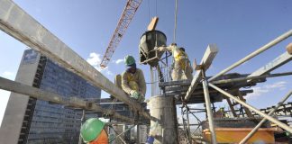 Brasil cria 165,8 mil postos de trabalho em agosto, aponta Caged