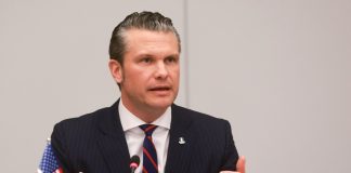 Acusação foca em conflito entre Washington e Teerã