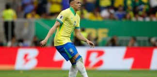 Ancelotti convoca lateral do Monaco para jogos contra Austrália e Índia