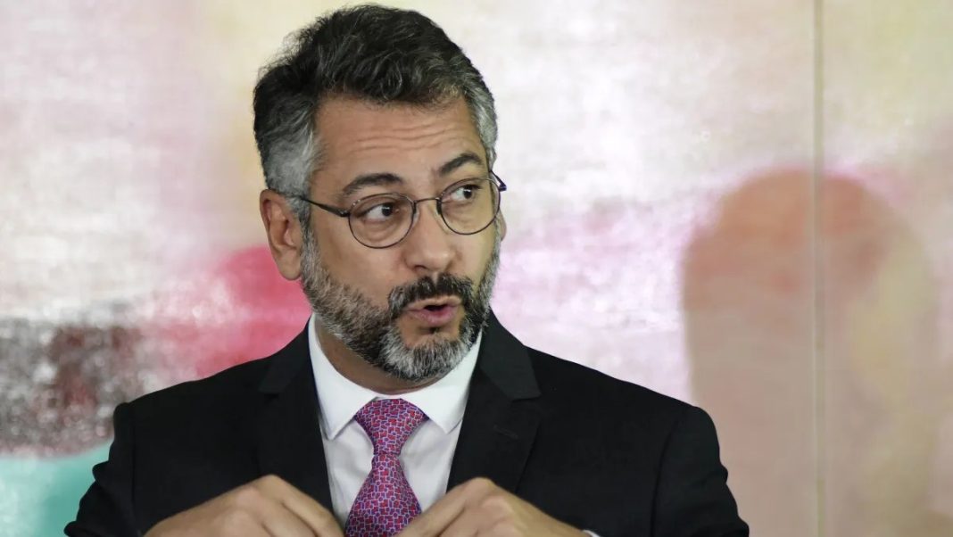 Ex-prefeito de Macapá tenta ficar mais quatro anos no comando do Amapá