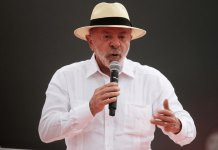 Lula diz não saber se polêmica é fake news, mas afirma que está forte nas redes