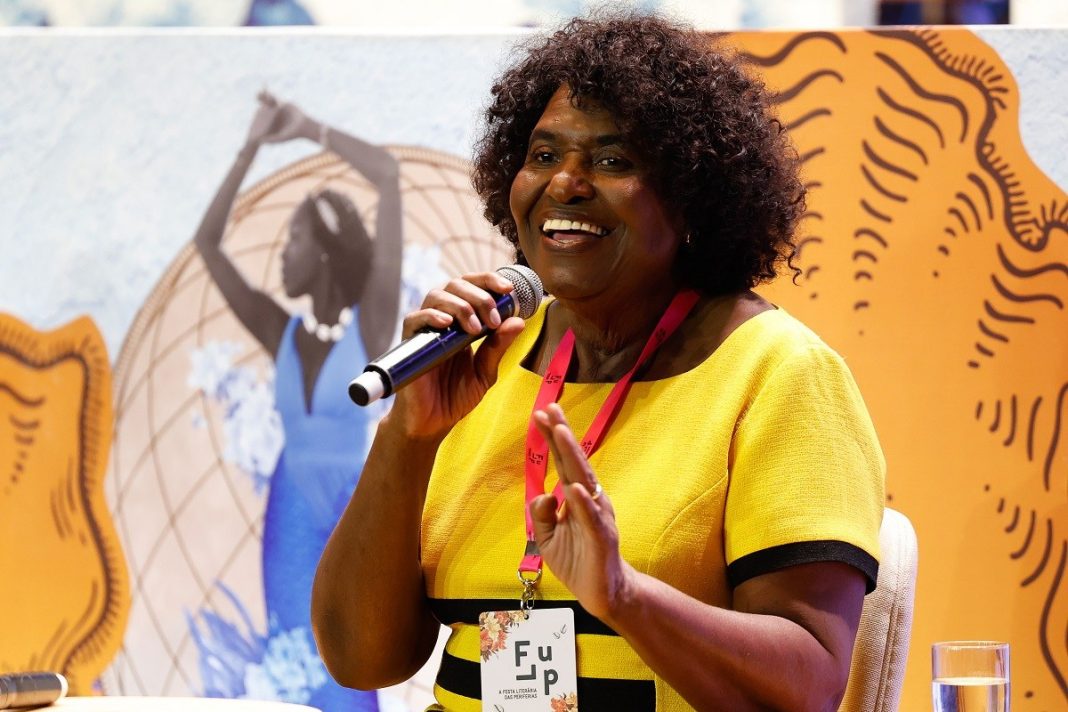 Primeira mulher negra a governar o estado busca vaga na Casa Superior Primeira mulher negra a governar o estado busca vaga na Casa Superior