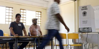 Cerca de 158,7 milhões de eleitores vão às urnas em todo o país