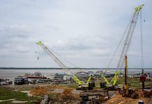 Ministro acompanha instalação da primeira estaca do novo Porto Manaus Moderna