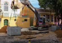 Rua Ferreira Pena começa a ganhar infraestrutura subterrânea em Manaus