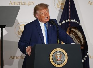 Trump culpa ataques da Ucrânia à Rússia por alta dos preços do petróleo
