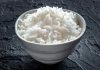 Faz diferença? Qual a ciência por trás do ato de lavar o arroz antes de cozinhar