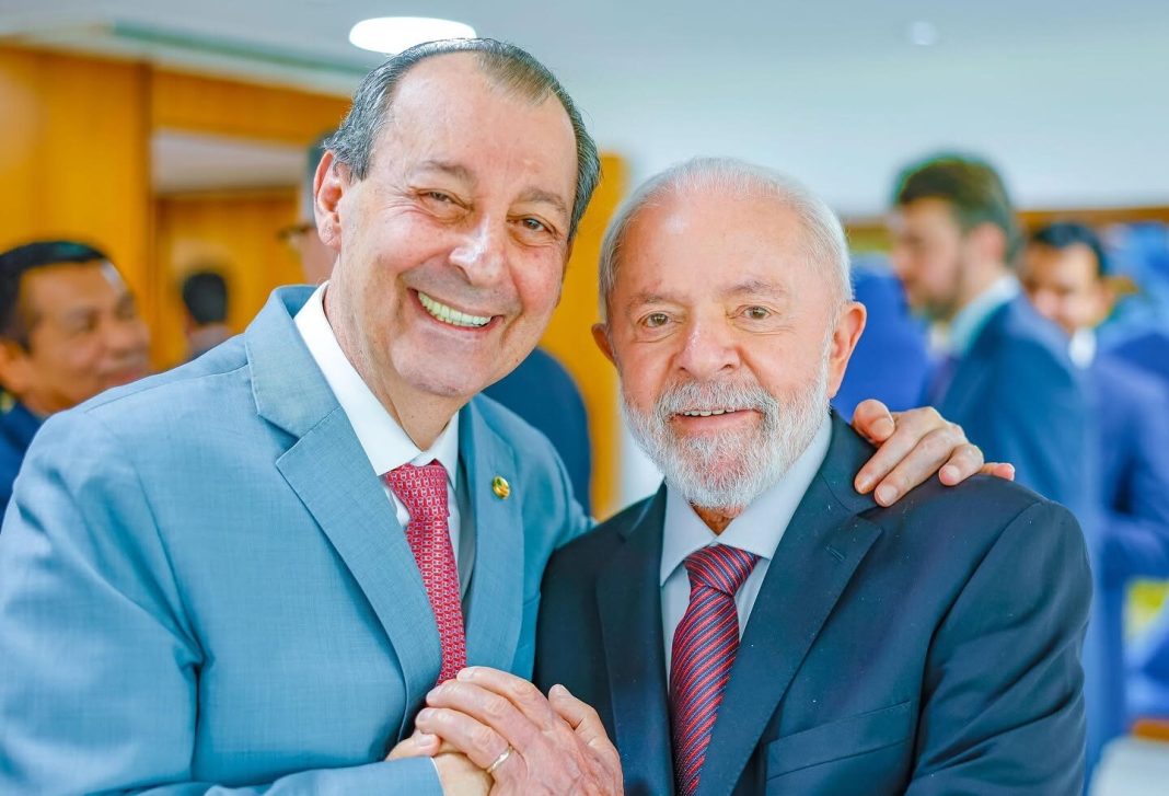 Omar Aziz se reúne com Lula para discutir prioridades do Amazonas para 2027 Omar Aziz se reúne com Lula para discutir prioridades do Amazonas para 2027