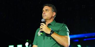 PF apura suposta fuga de Flávio Bolsonaro para a Argentina