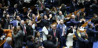 Senado aprova fim da escala 6×1 e mais tempo de descanso aos trabalhadores sem redução de salário