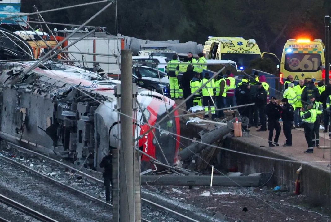 Acidente ferroviário na Espanha causa descarrilamento e paralisa circulação entre Madri e Andaluzia