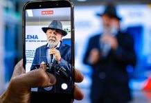 Campanha direciona mais recursos para material impresso do que para redes sociais