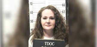 Christa Pike sentenciada pelo assassinato de Colleen Slemmer em 1995