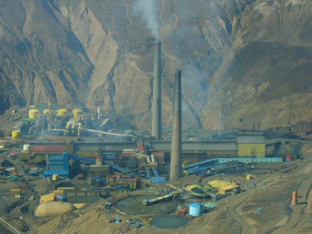 Corporação Nacional do Cobre atribui deslizamento a condições climáticas Corporação Nacional do Cobre atribui deslizamento a condições climáticas