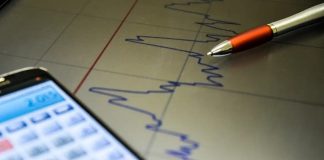 Economista alerta sobre riscos fiscais e institucionais na comparação entre Brasil e Argentina