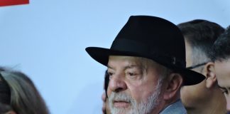 Flávio Bolsonaro e chefe do Executivo vão ao segundo turno