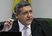 Presidente do TSE lembra que eleitores podem votar no segundo turno e pede vigilância sobre informações